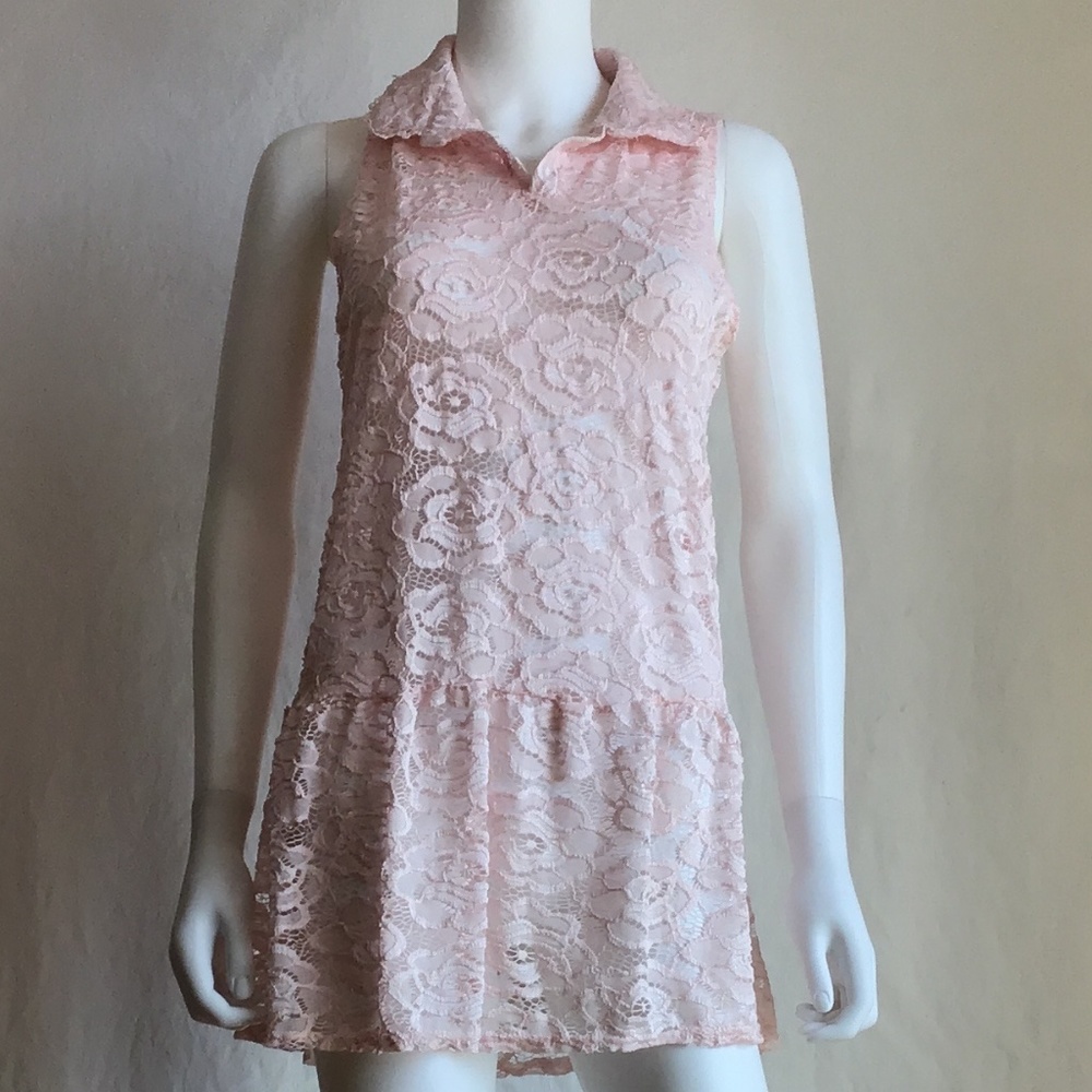 Xiangwangfushi Pink Lace Top